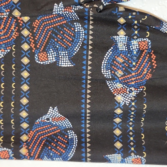 LLR TC Black Legging Mosaic Fish NWOT - Picture 3 of 6